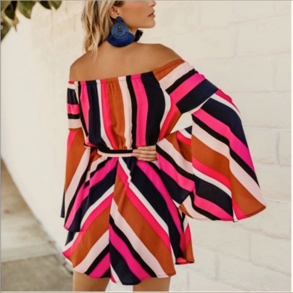 [VICI] Claremont Pocketed Off The Shoulder Dress - Picture 2 of 6